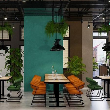 סרנדה Mega Hostel מראה חיצוני תמונה